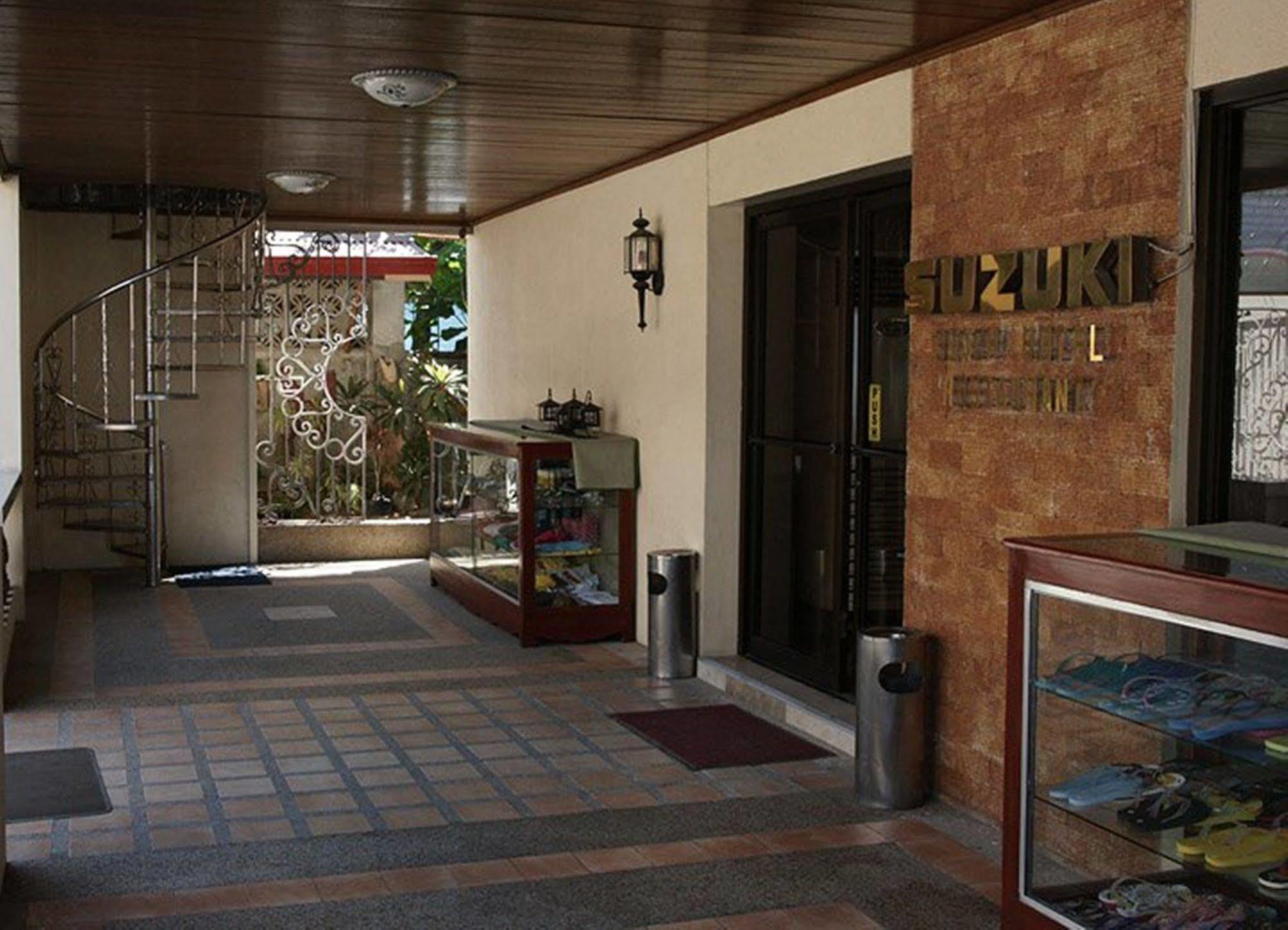 Suzuki Beach Hotel Олонгапо Екстериор снимка